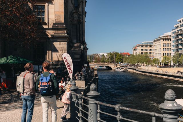 German Directions Guide: Useful Vocabulary, Common Phrases & Examples